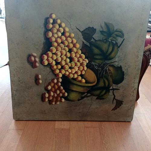 Painting with Grapes Ideal for Wine Spaces