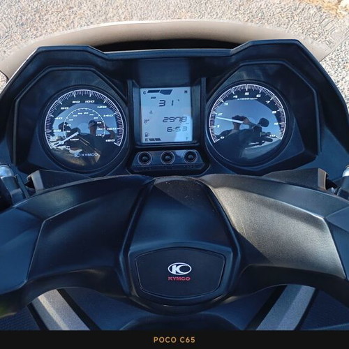 Kymco Downtown 300i scooter like new, 2020, 29,000 km, black