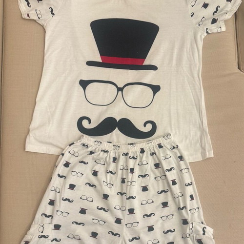 Pajama set like new, size M, black and white