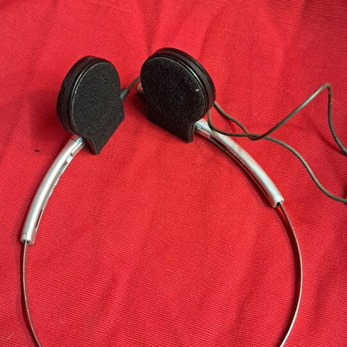 Pioneer SE-L30 vintage headphones used, wired