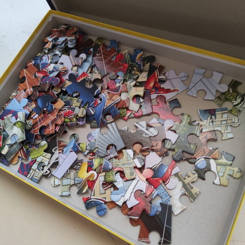 Marvel Spiderman double-sided children's puzzle 108 pieces like new