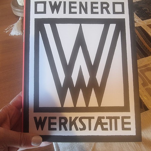 Wiener Werkstatte book by Gabriele Fahr-Becker, Taschen 2003 edition