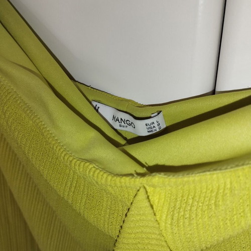 Mango midi pleated skirt like new, yellow-green, size Large