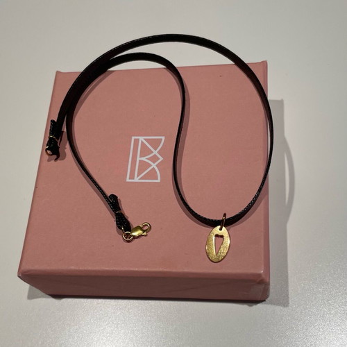 Prinkipo gold choker with heart like new