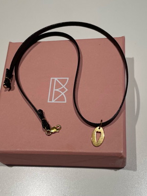 Prinkipo gold choker with heart like new