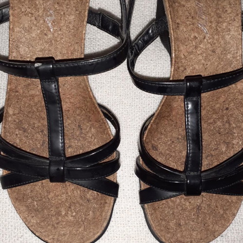 DKNY patent leather sandals like new, size 36, 8 cm heel
