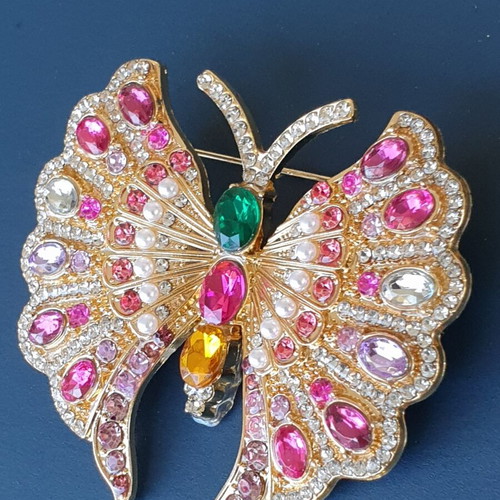 Vintage 70s large butterfly brooch, gold color with sparkling rhinestones