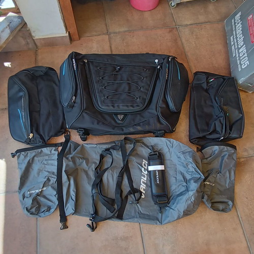 Vanucci Motorcycle Saddlebags like new, heavy-duty set with accessories