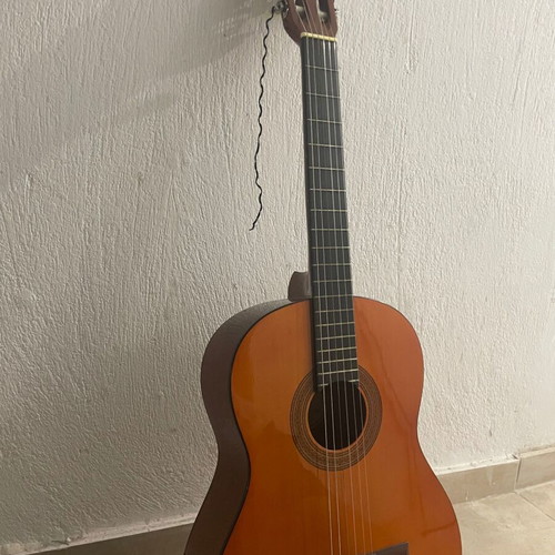 Fender CG-4 Classical Guitar like new with case