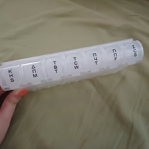 Large pill organizer box with compartments