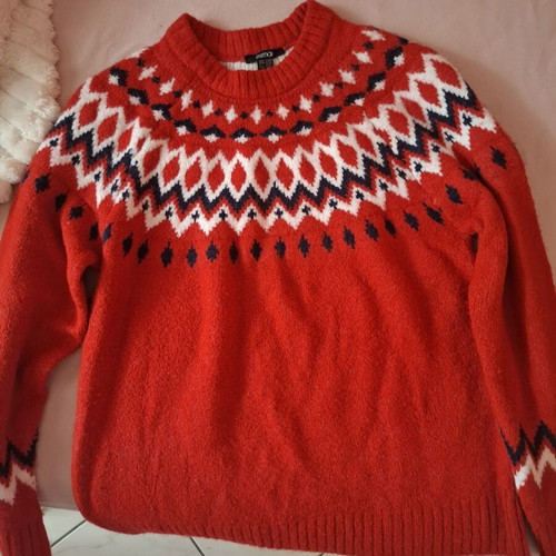 Pullover red size L like new, warm