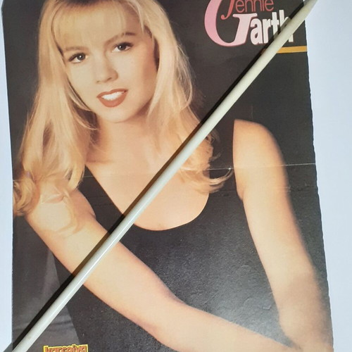 Authentic old posters Michael Jackson, Jennie Garth, Tom Cruise used, pack of 3