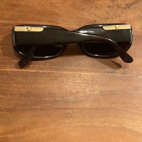 Gianni Versace vintage women's sunglasses MOD. 634, black