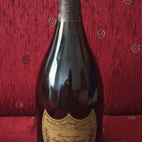 Champagne Cuvée Dom Perignon Vintage 1992 new, sealed bottle