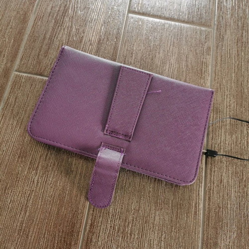 Tablet case like new with keyboard, size about 8 inches