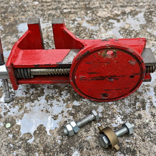 Stable vise used, 110mm opening