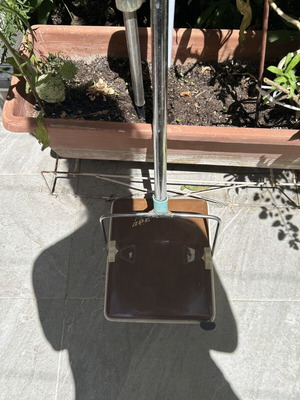Broom used, manual with brushes