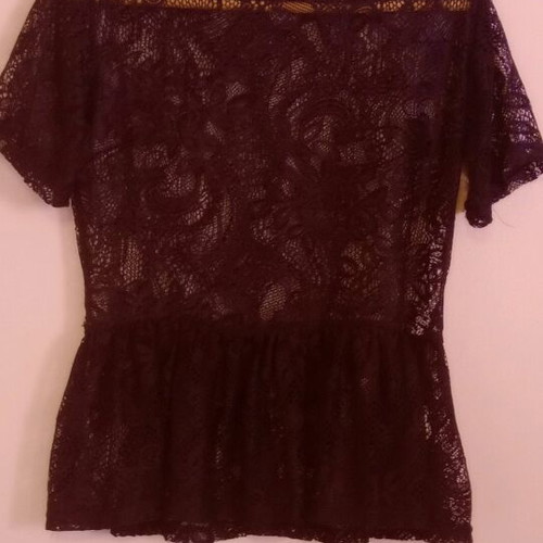 Dendeloto t-shirt size medium like new, black