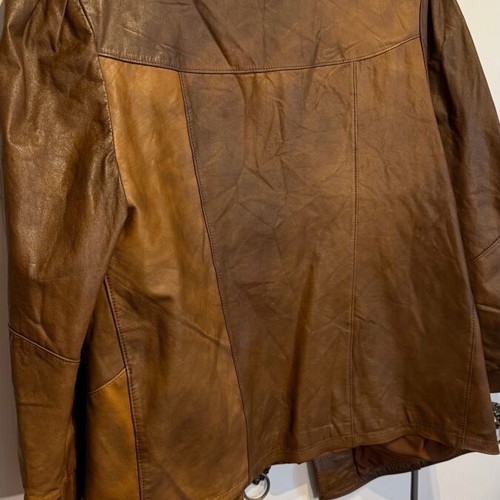 Leather jacket size M brown like new