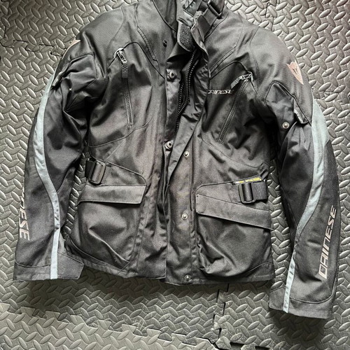 Dainese Tempest 2 D-Dry jacket size 40 like new
