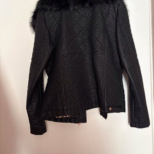 Lynne faux leather jacket with fur collar like new, black, size L