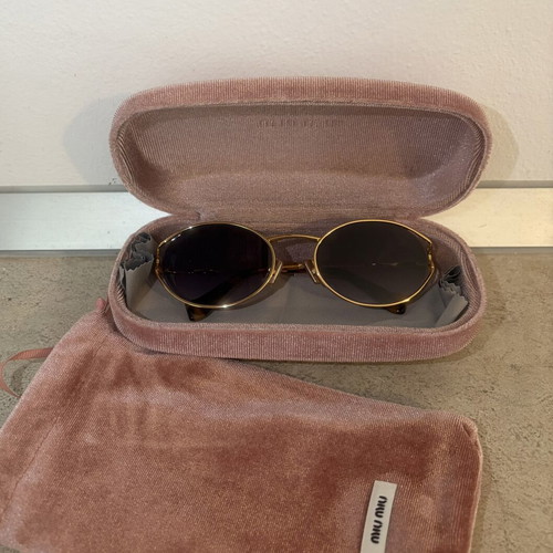 Miu Miu SMU52Y sunglasses like new, multicolor metal frame