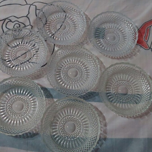 Vintage glass dessert plates set of 7 like new