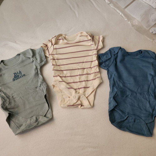 Primark baby bodysuits new, 4 pieces, 0-3 months boy