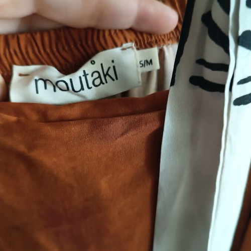 Moutaki dress new, versatile style with belt or loose