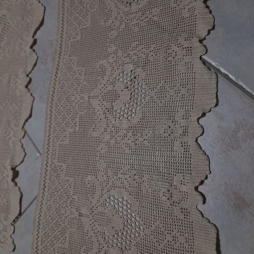 Handmade beige lace set of 2, like new