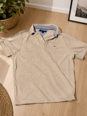 Tommy Hilfiger polo t-shirt like new, beige, size M