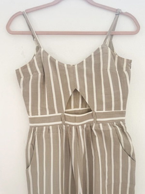 linen suit