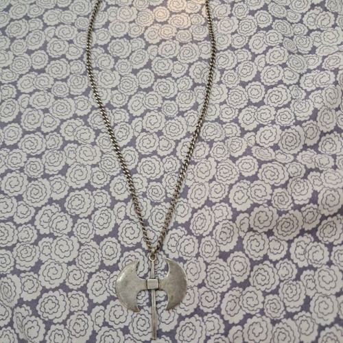 Silver chain with axe like new