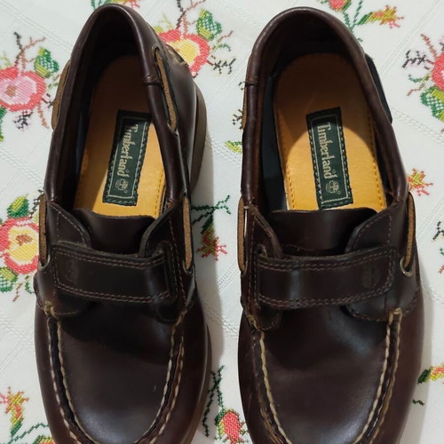 Timberland kids shoe size 34 like new, brown