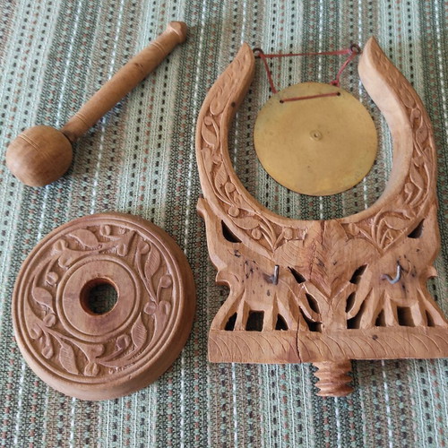 Handmade wooden gong musical instrument with bronze plate