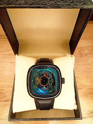 Swiss watch new, mechanical automatic, waterproof with sapphire glass