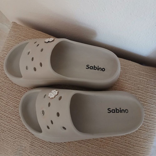 Sabino beige slippers size 37