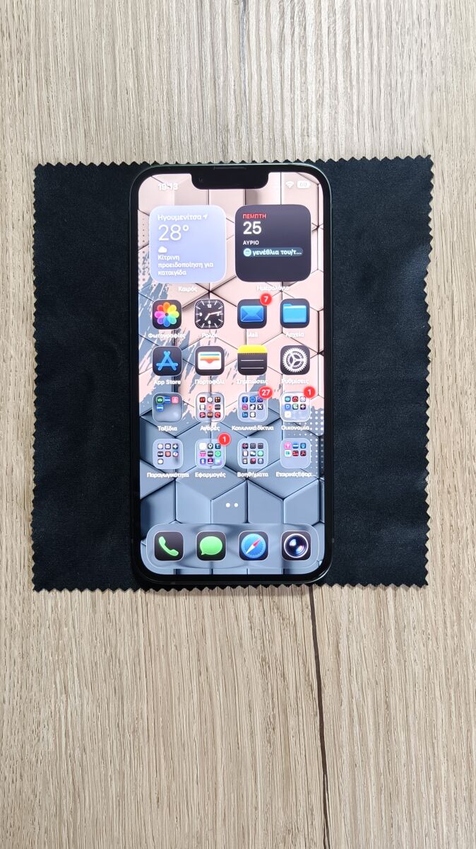 Apple iPhone 13 4/128GB green like new - € 270,00 - Vendora.cy