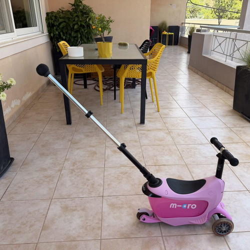 Micro Scooter Deluxe 3 in 1 like new with parent control bar