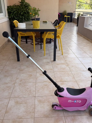 Micro Scooter Deluxe 3 in 1 like new with parent control bar