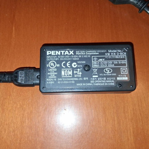 Pentax Battery Charger D-BC8 like new, genuine with power cable