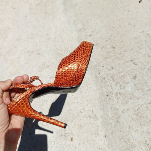 Casadei leather pumps very good condition size 5/38 orange