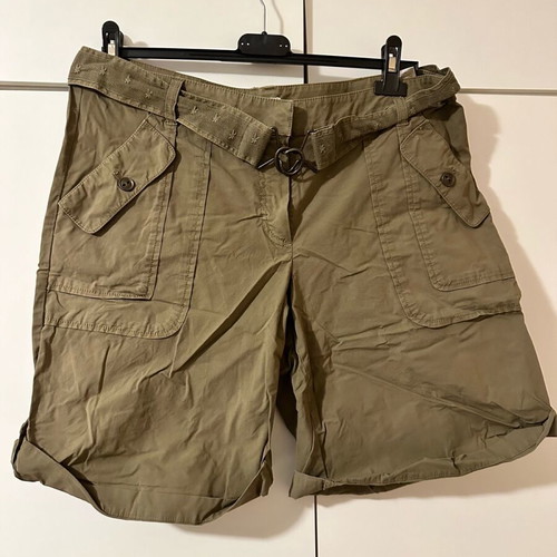 More Bermuda shorts like new, size XL