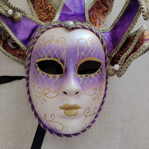 Florence Carnival Mask like new, decorative and wearable
