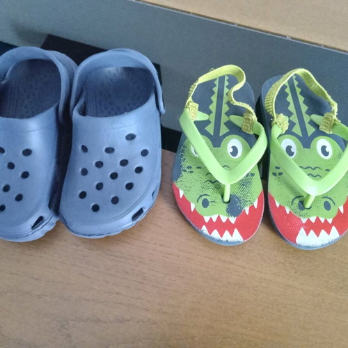 Clogs and flip-flops for boys used, size 24
