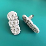 Handmade skull ring new, gray