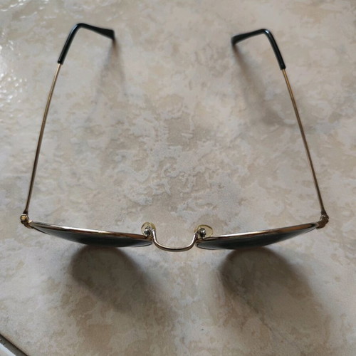 Vintage sunglasses like new