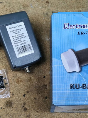 LNB UNIVERSAL καινούργιο, original 0,5db, κλασικό μεγάλο καλούπι
