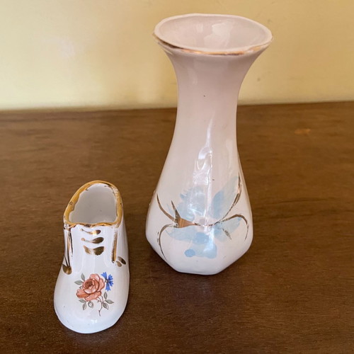 Porcelain antiques used, 2 small prewar pieces