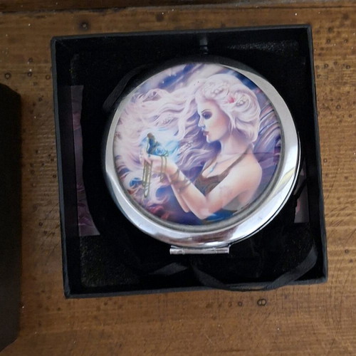 Nemesis Now Elixir’s Lure compact mirror used
